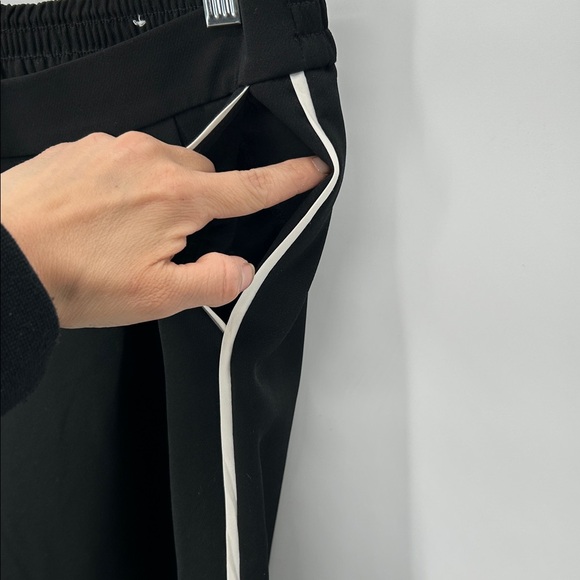 Ann Taylor Pull On Jogger Pleated Front Pockets Ankle Pants Sz 6 NWT Black - Picture 5 of 12